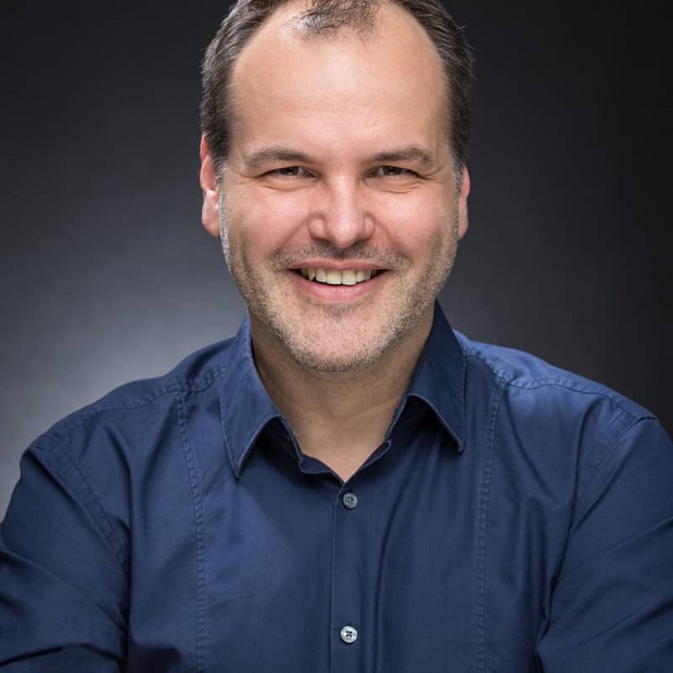 Portrait Baldauf Square800x800s