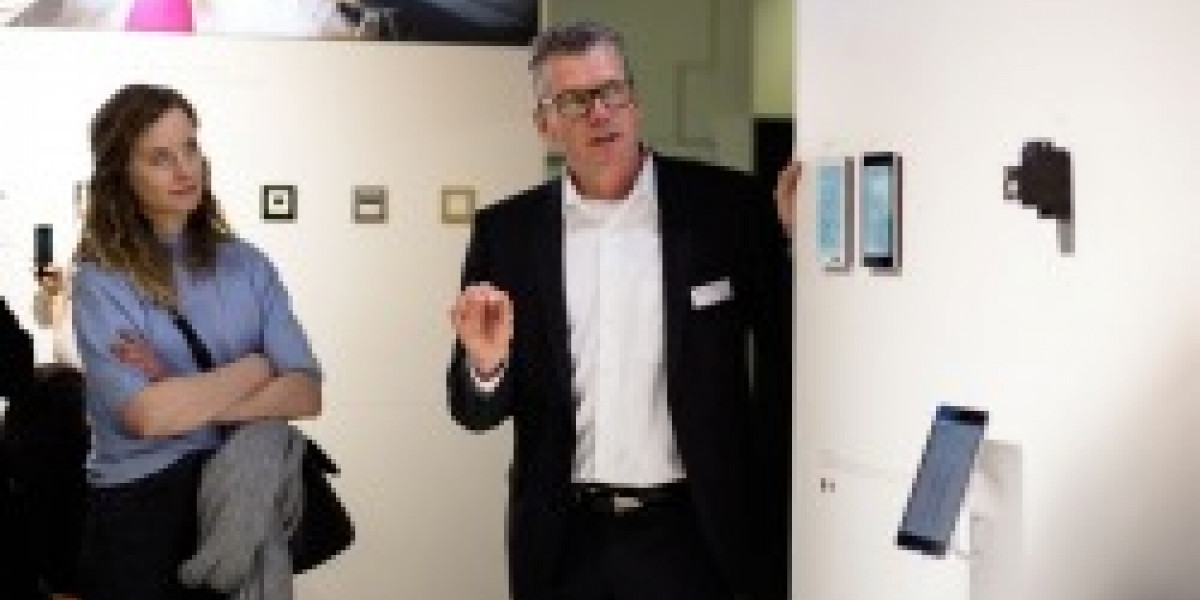 imm cologne 2018 Rundgang mit dem VDID - bei GIRA