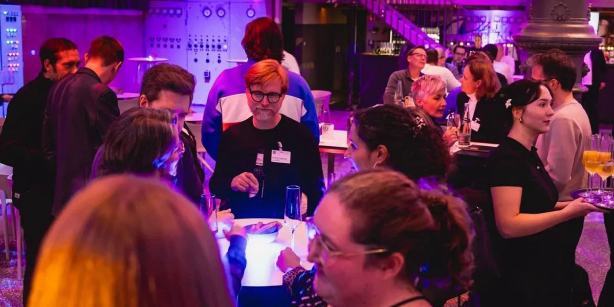 FIU 2025 Networking SB image031 7ada1820 1600x800