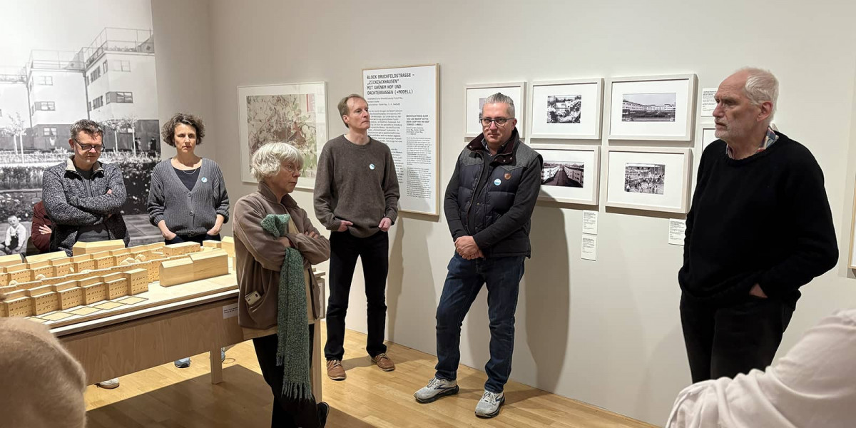 Besuch Ausstellung Aufbruch zur Modernen Stadt Impressionen2 03 12 2025 credit Mark Hetterich