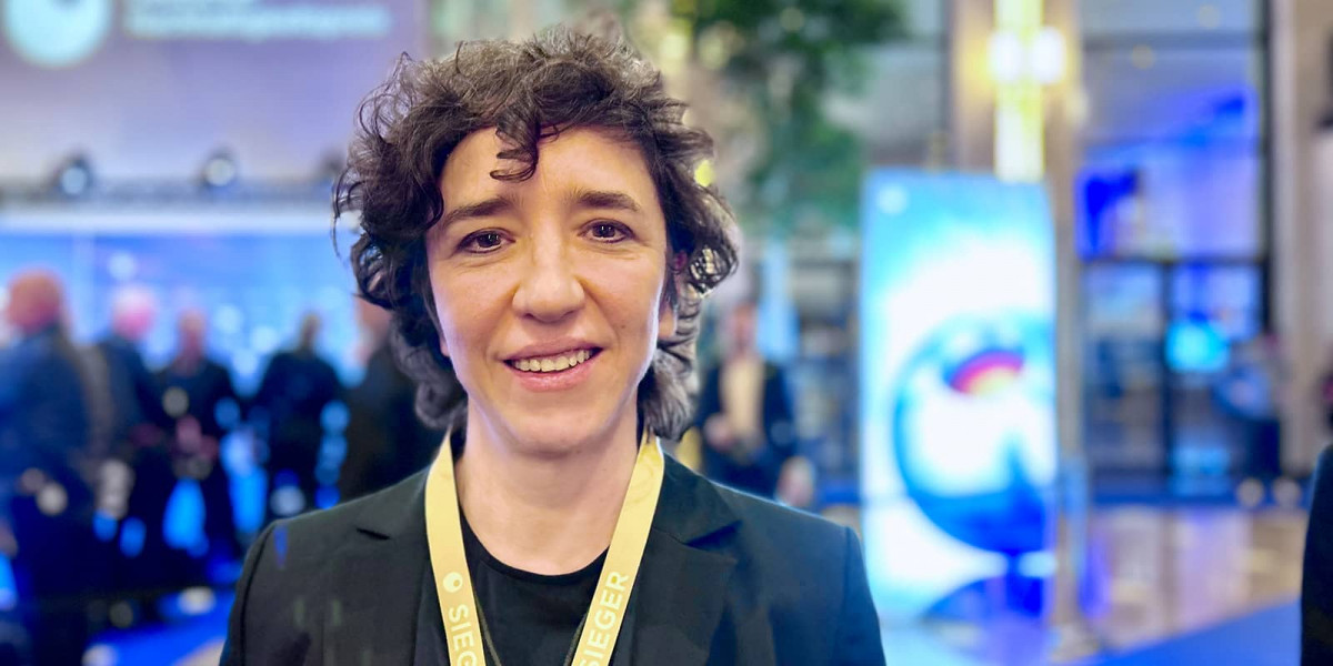 natascha stojanovic1portrait20261205christina s1600x800