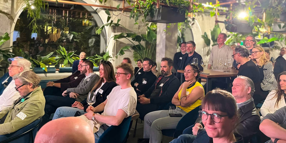 IHK Branchensalon 1600x800 V3 260310 sf