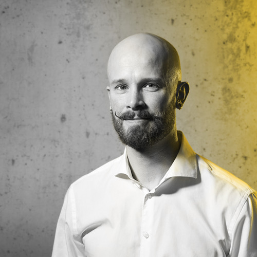 Portrait Julian 1900x800 250228 jw