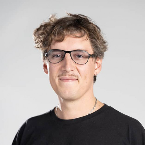 julius buexler 627x627s